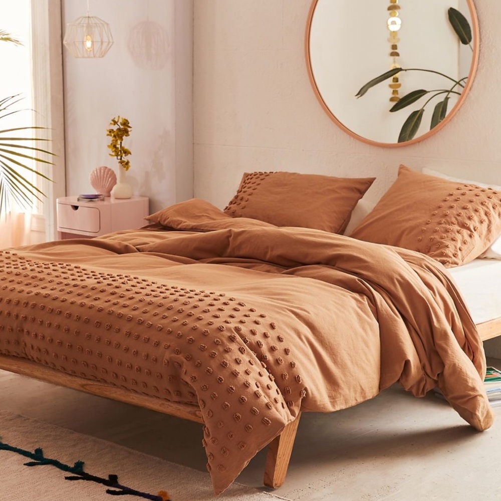 UO Tufted Dot Duvet Cover
